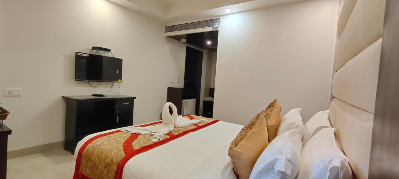 Hotel Benz International 델리 외부 사진