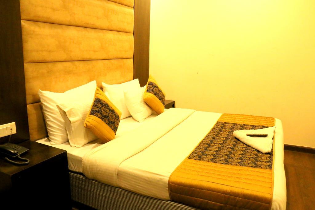 Hotel Benz International 델리 외부 사진