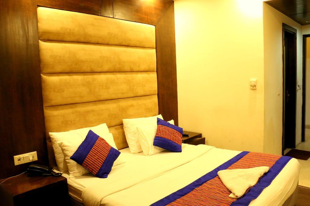 Hotel Benz International 델리 외부 사진