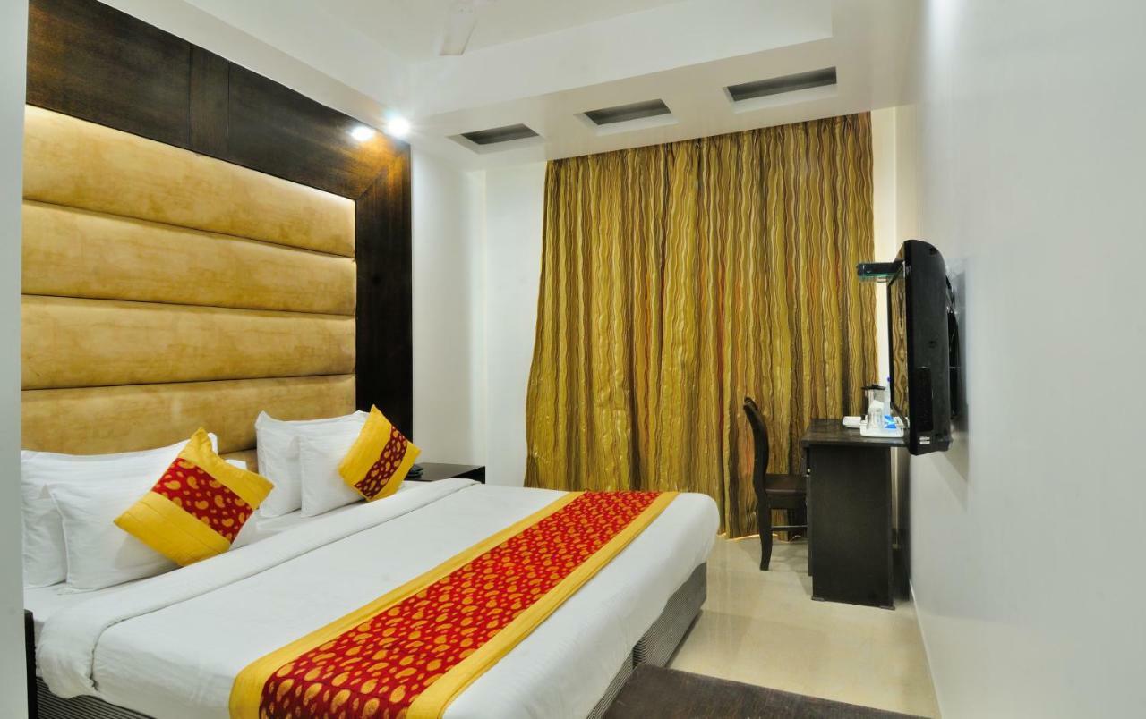 Hotel Benz International 델리 외부 사진